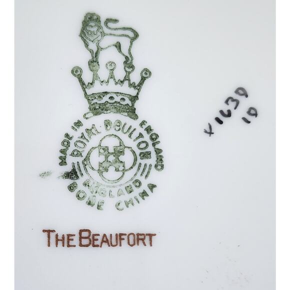 PLATES-ROYAL DOULTON-Bread & Butter-"The Beaufort"-Bone China-6 in-Set of 4 - Picture 9 of 10